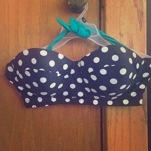 NWOT Bathing Suit top